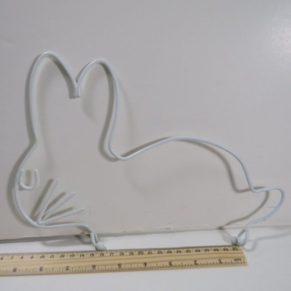 Rabbit Bunny Wire Holder with wood dowel missing (heavy duty) - Picture 7 of 9